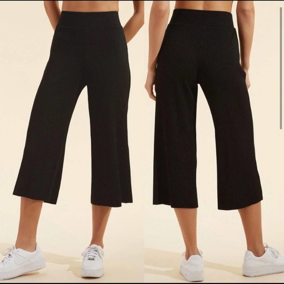 Cale ‘Gigi’ Culottes Ribbed Wide Leg Pants - Picture 1 of 7